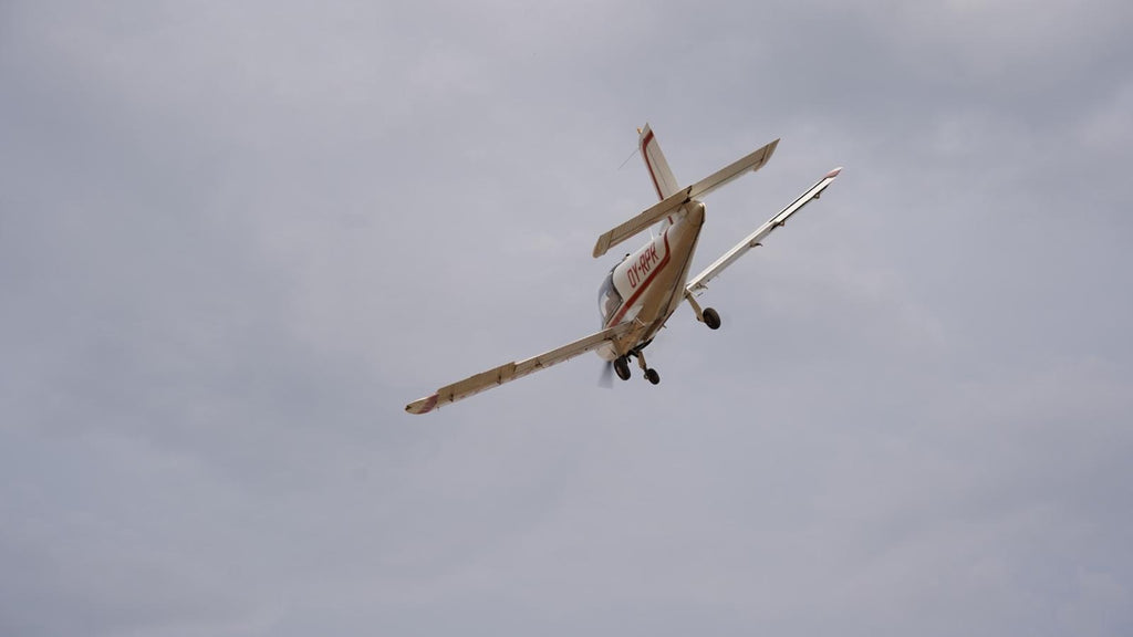 Zbor de inițiere de 20 de minute – cu Socata Rallye