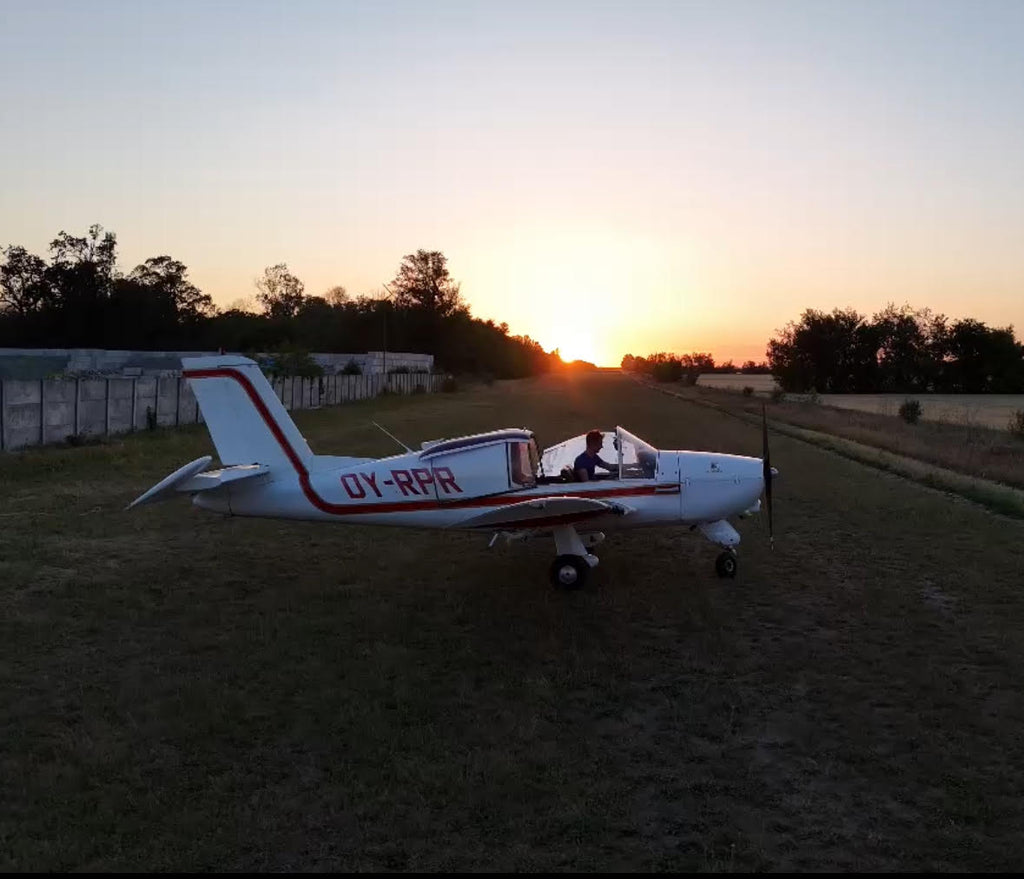 Zbor de inițiere de 20 de minute – cu Socata Rallye